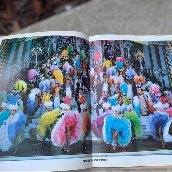 Vintage 1940’s 1950’s Folies Bergere Paris souvenir book & rubber pinup girl - Picture 4 of 16